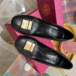 Tory Burch heels pump for sale size 7